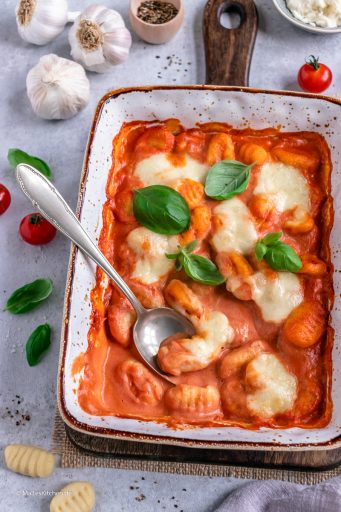 Gnocchi mit Tomatensauce & Mozzarella | italienisch & lecker