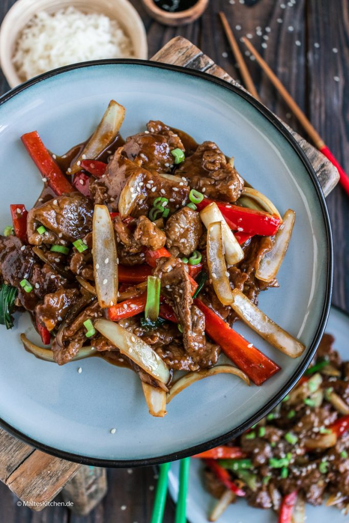 Würziger Rinderbraten In Pfeffer Sauce — Rezepte Suchen