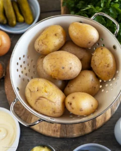 Pellkartoffeln für den Kartoffelsalat.